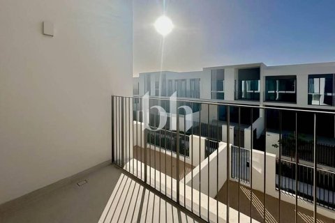 Villa in Dubai 3 bedrooms, 175 sq.m. № 57675 - photo 9