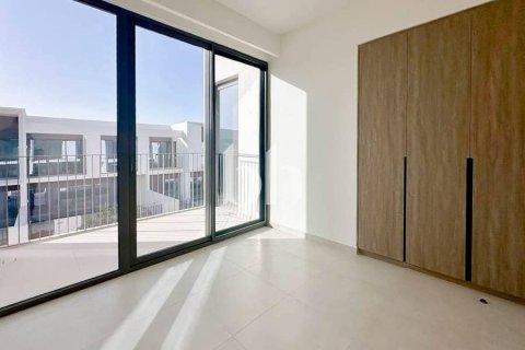 Villa in Dubai 3 bedrooms, 175 sq.m. № 57675 - photo 5