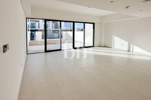 Villa in Dubai 3 bedrooms, 175 sq.m. № 57675 - photo 1