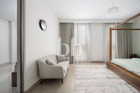 Villa in Dubai Hills Estate, Dubai 4 bedrooms, 457 sq.m. № 57679 - photo 3