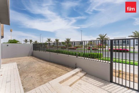 Снять в аренду таунхаус в Дубае: 4 спальни, 236.8м², № 53090 - фото 25