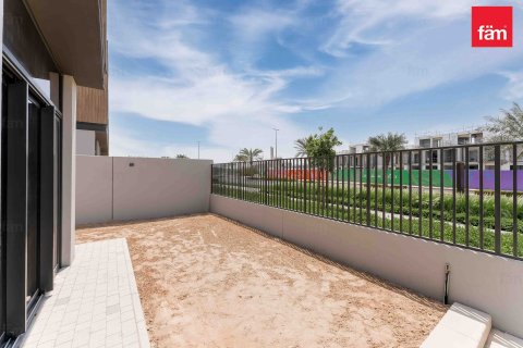 Снять в аренду таунхаус в Дубае: 4 спальни, 236.8м², № 53090 - фото 11