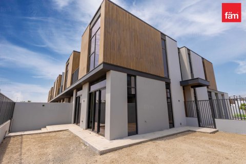 Снять в аренду таунхаус в Дубае: 4 спальни, 236.8м², № 53090 - фото 6