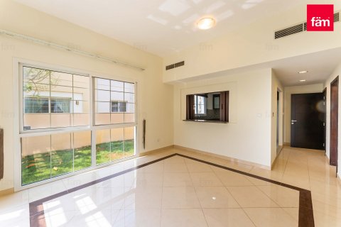 Villa in Dubai 5 bedrooms, 727.4 sq.m. № 53091 - photo 18