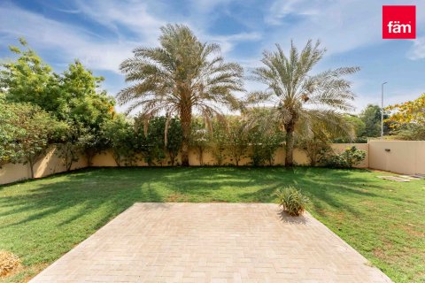 Villa in Dubai 5 bedrooms, 727.4 sq.m. № 53091 - photo 23