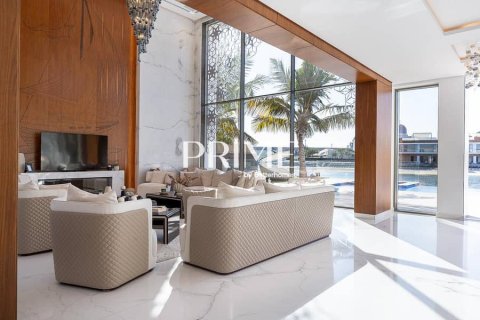 Villa à Palm Jumeirah, Dubai, 6 chambres, 1310 m², № 21767 - photo 24