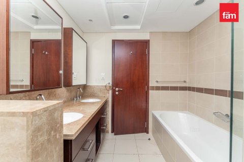 Apartment in Downtown Dubai (Downtown Burj Dubai), Dubai 2 bedrooms, 107.3 sq.m. № 114952 - photo 3
