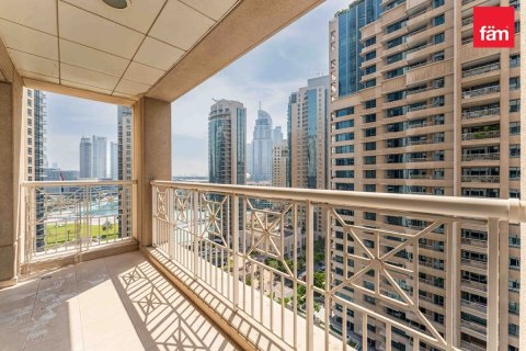 Apartment in Downtown Dubai (Downtown Burj Dubai), Dubai 2 bedrooms, 107.3 sq.m. № 114952 - photo 2
