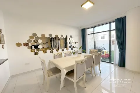 Townhouse in Quortaj, Al Furjan, Dubai 4 bedrooms, 251 sq.m. № 122736 - photo 5