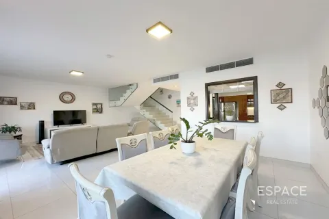 Townhouse in Quortaj, Al Furjan, Dubai 4 bedrooms, 251 sq.m. № 122736 - photo 4