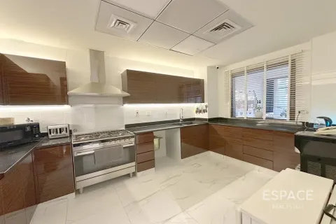 Townhouse in Quortaj, Al Furjan, Dubai 4 bedrooms, 251 sq.m. № 122736 - photo 6
