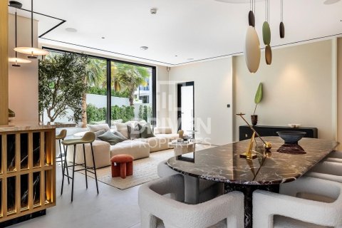 Villa en Jumeirah Golf Estates, Dubai, 7 dormitorios, 1022 m², № 20567 - foto 7