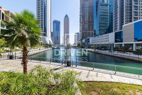 Apartment in Business Bay, Dubai 3 bedrooms, 181.16 sq.m. № 129505 - photo 4