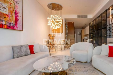 Dúplex en SLS Dubai Hotel & Residences, Business Bay, Dubai, 1 dormitorio, 111.67 m², № 129514