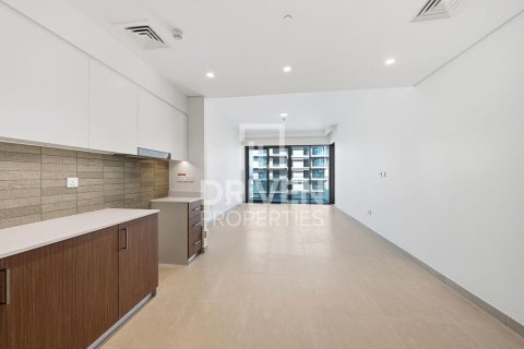 Снять в аренду квартиру в Mina Rashid, Дубай: 2 спальни, 112.97м², № 129504 - фото 2
