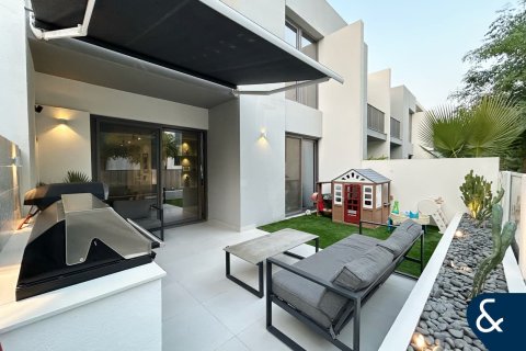 Villa en Elan, Tilal Al Ghaf, Dubai, 3 dormitorios, 200 m², № 75641 - foto 1