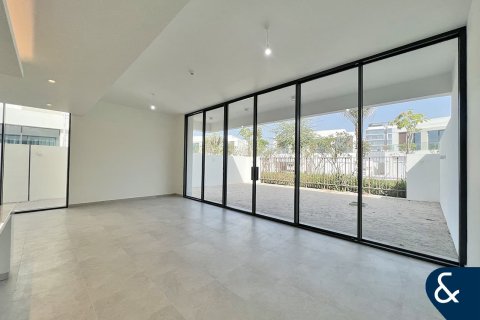 Villa in District One, Mohammed Bin Rashid City, Dubai 4 bedrooms, 364 sq.m. № 75649 - photo 4