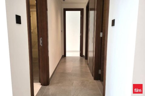 Снять в аренду квартиру в Дубае: 3 спальни, 137.7м², № 64129 - фото 11