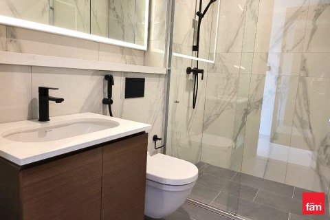 Снять в аренду квартиру в Дубае: 3 спальни, 137.7м², № 64129 - фото 12