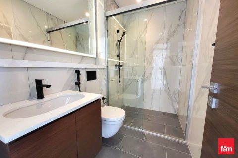 Снять в аренду квартиру в Дубае: 3 спальни, 137.7м², № 64129 - фото 7