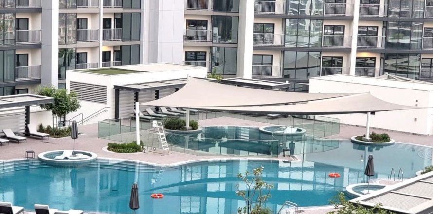 Квартира в Дубае, 3 спальни, 137.7м², № 64129