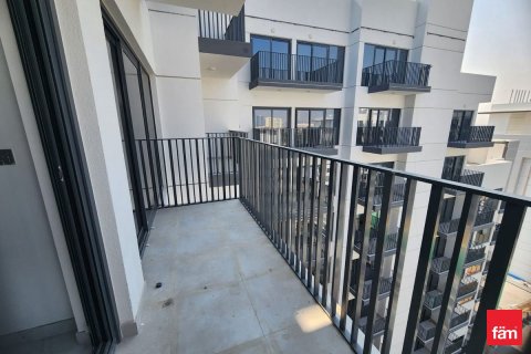 Купить квартиру в Дубай Студио-Сити, Дубай: 2 спальни, 156.1м², № 64120 - фото 1