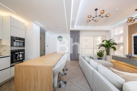 Купить квартиру в Джумейра Бич Резиденс, Дубай: 2 спальни, 119м², № 21799 - фото 1