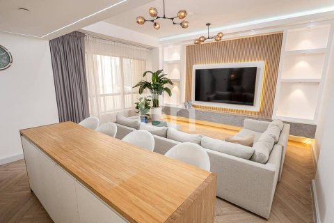Купить квартиру в Джумейра Бич Резиденс, Дубай: 2 спальни, 119м², № 21799 - фото 4