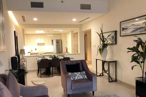 Купить квартиру в Мирдифом, Дубай: 2 спальни, 170м², № 30536 - фото 3