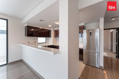 Купить виллу в Дубае: 6 спален, 274.2м², № 89279 - фото 8