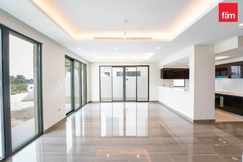 Купить виллу в Дубае: 6 спален, 274.2м², № 89279 - фото 3