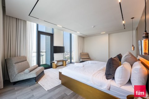 Ático en Dubai, 6 dormitorios, 541 m², № 89281 - foto 2
