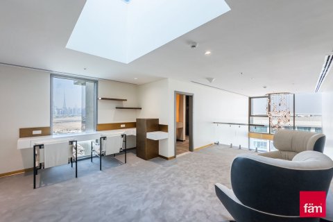 Ático en Dubai, 6 dormitorios, 541 m², № 89281 - foto 19