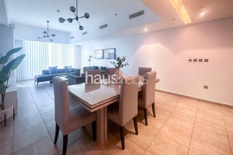Apartment in Marina Residences, Palm Jumeirah, Dubai 2 bedrooms, 180 sq.m. № 43846 - photo 3