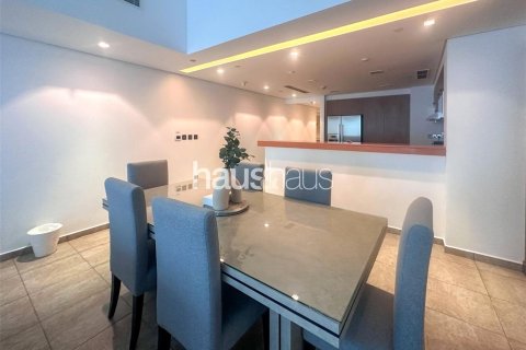 Apartment in Marina Residences, Palm Jumeirah, Dubai 2 bedrooms, 180 sq.m. № 43846 - photo 8