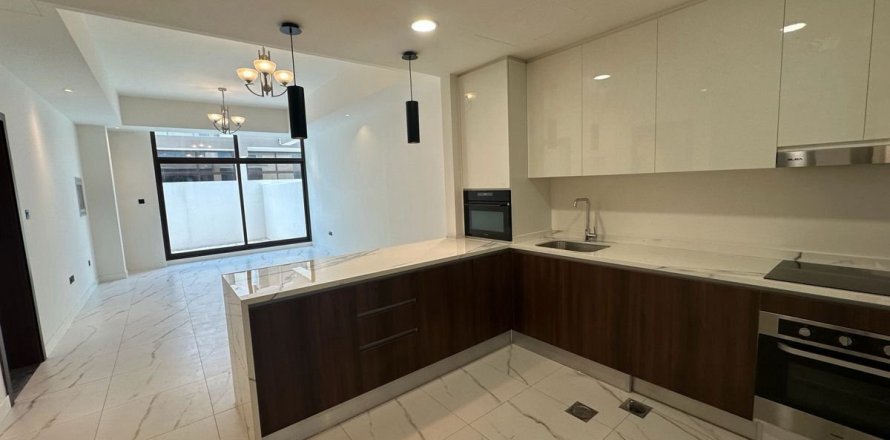 Townhouse in Dubai 4 bedrooms, 187.2 sq.m. № 139749