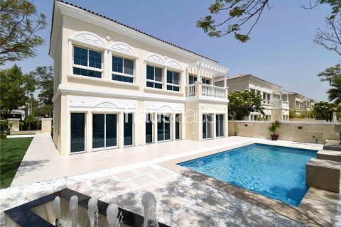 Villa in Jumeirah Village Triangle, Dubai 4 bedrooms, 344 sq.m. № 43250 - photo 1
