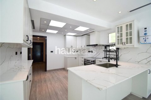 Villa in Jumeirah Village Triangle, Dubai 4 bedrooms, 344 sq.m. № 43250 - photo 7