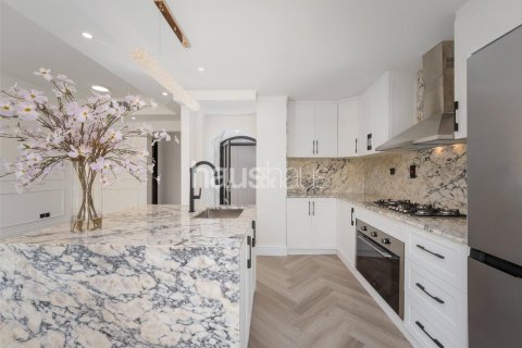 Villa in The Springs, Dubai 2 bedrooms, 157 sq.m. № 43254 - photo 13