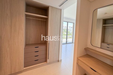 Villa in Aura, Tilal Al Ghaf, Dubai 4 bedrooms, 317 sq.m. № 43263 - photo 14