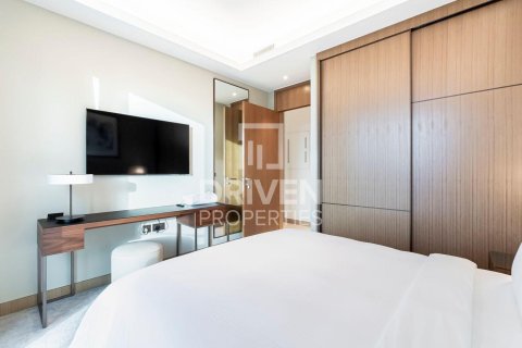Apartment in The Address Residences Dubai Opera, Downtown Dubai (Downtown Burj Dubai), Dubai 2 bedrooms, 111.2 sq.m. № 127955 - photo 6