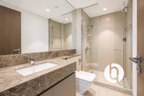 Apartment in Downtown Dubai (Downtown Burj Dubai), Dubai 3 bedrooms, 140 sq.m. № 118563 - photo 2
