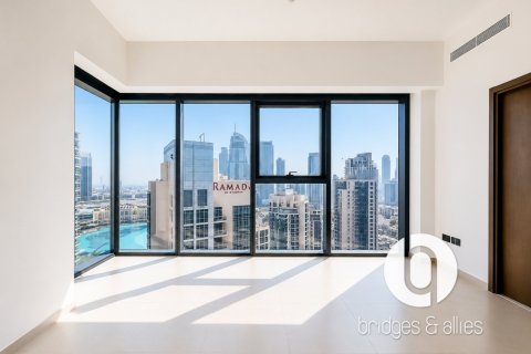 Apartment in Downtown Dubai (Downtown Burj Dubai), Dubai 3 bedrooms, 140 sq.m. № 118563 - photo 16