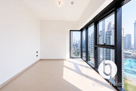 Apartment in Downtown Dubai (Downtown Burj Dubai), Dubai 3 bedrooms, 140 sq.m. № 118563 - photo 15