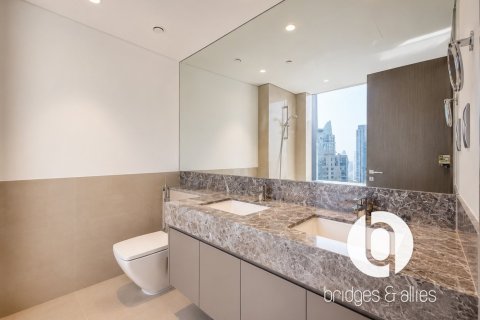Apartment in Downtown Dubai (Downtown Burj Dubai), Dubai 3 bedrooms, 140 sq.m. № 118563 - photo 5