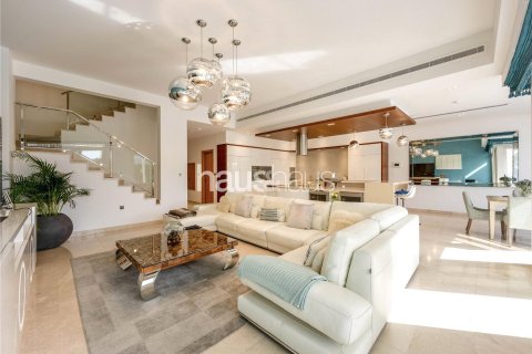 Adosado en Palm Jumeirah, Dubai, 5 dormitorios, 327 m², № 44770 - foto 13