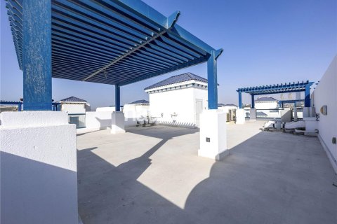 Adosado en Palm Jumeirah, Dubai, 5 dormitorios, 327 m², № 44770 - foto 9