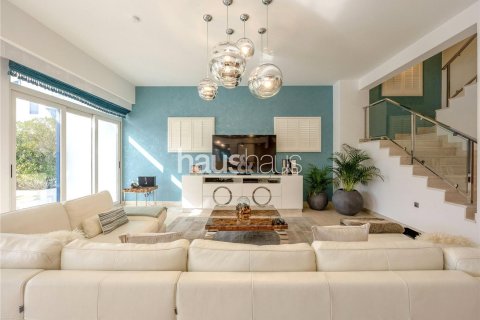 Adosado en Palm Jumeirah, Dubai, 5 dormitorios, 327 m², № 44770 - foto 15