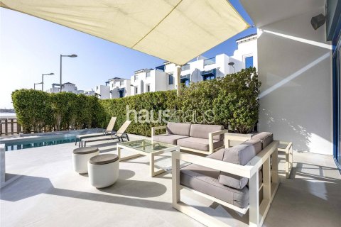Adosado en Palm Jumeirah, Dubai, 5 dormitorios, 327 m², № 44770 - foto 8