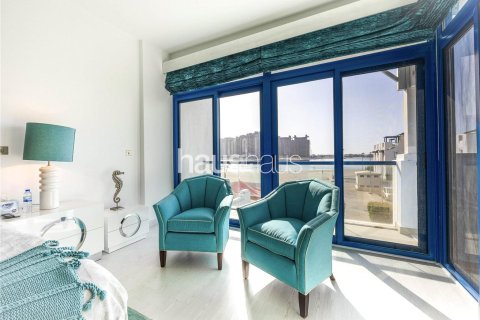 Adosado en Palm Jumeirah, Dubai, 5 dormitorios, 327 m², № 44770 - foto 10